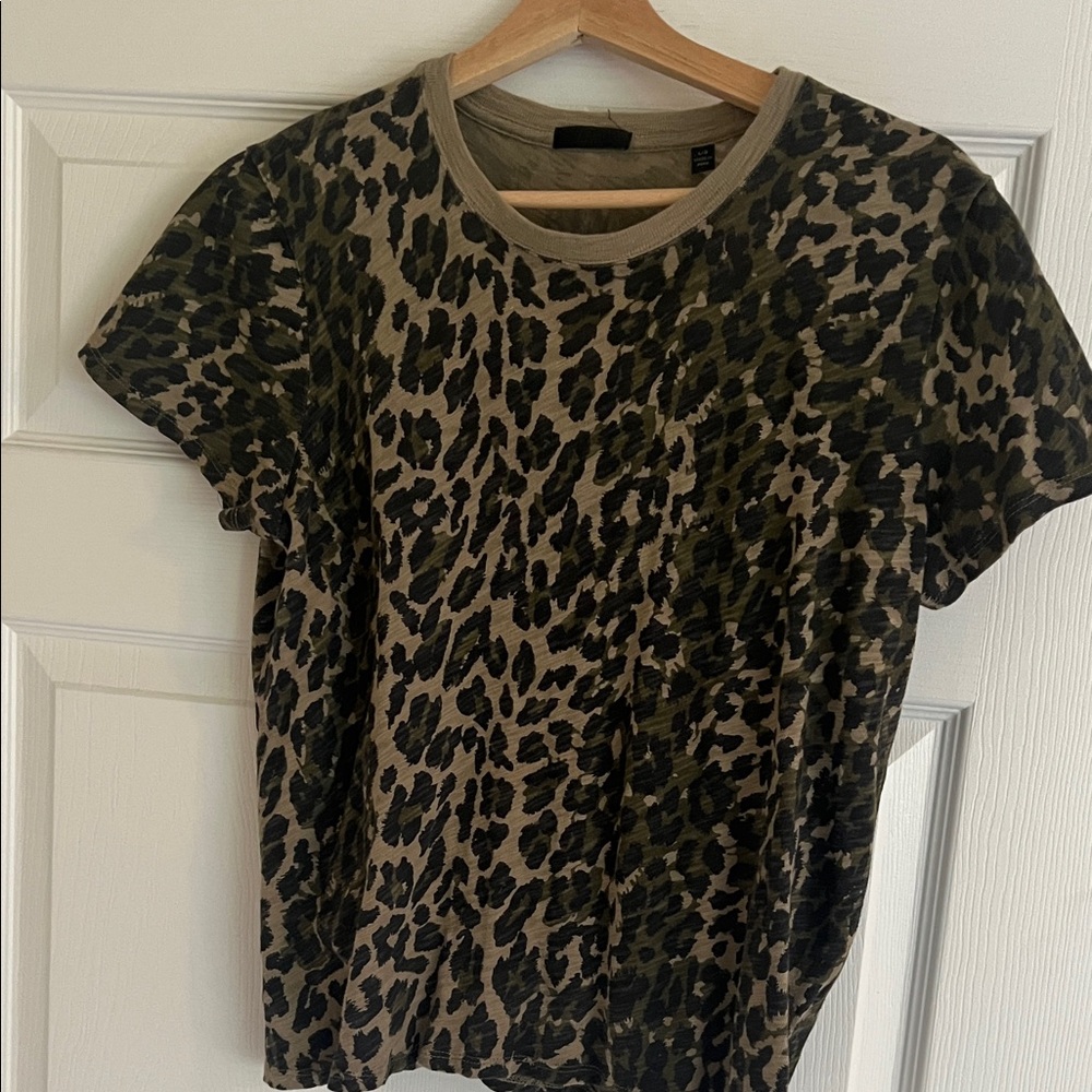 ATM Anthony Thomas Melillo Leopard Print Short Sleeve Tee